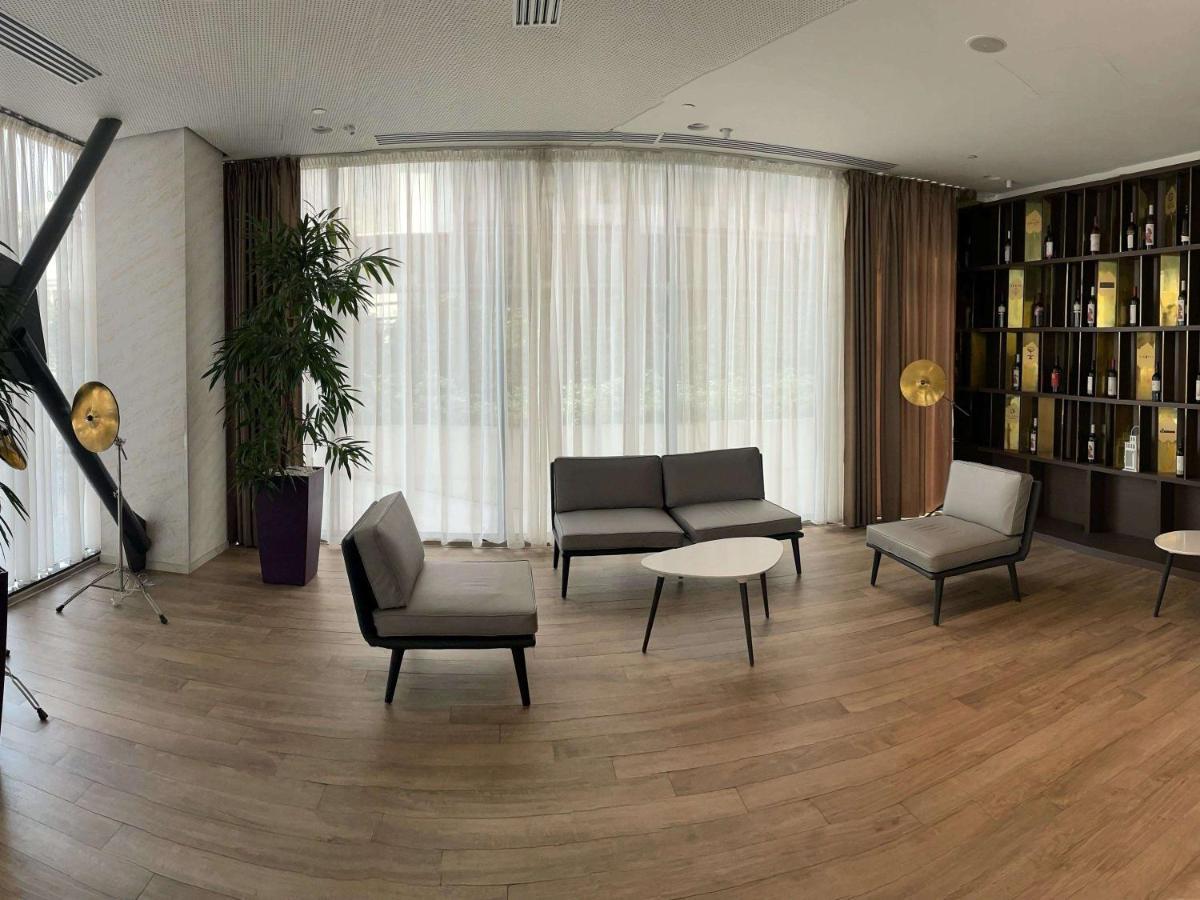 Mercure Bucharest City Center Exterior foto